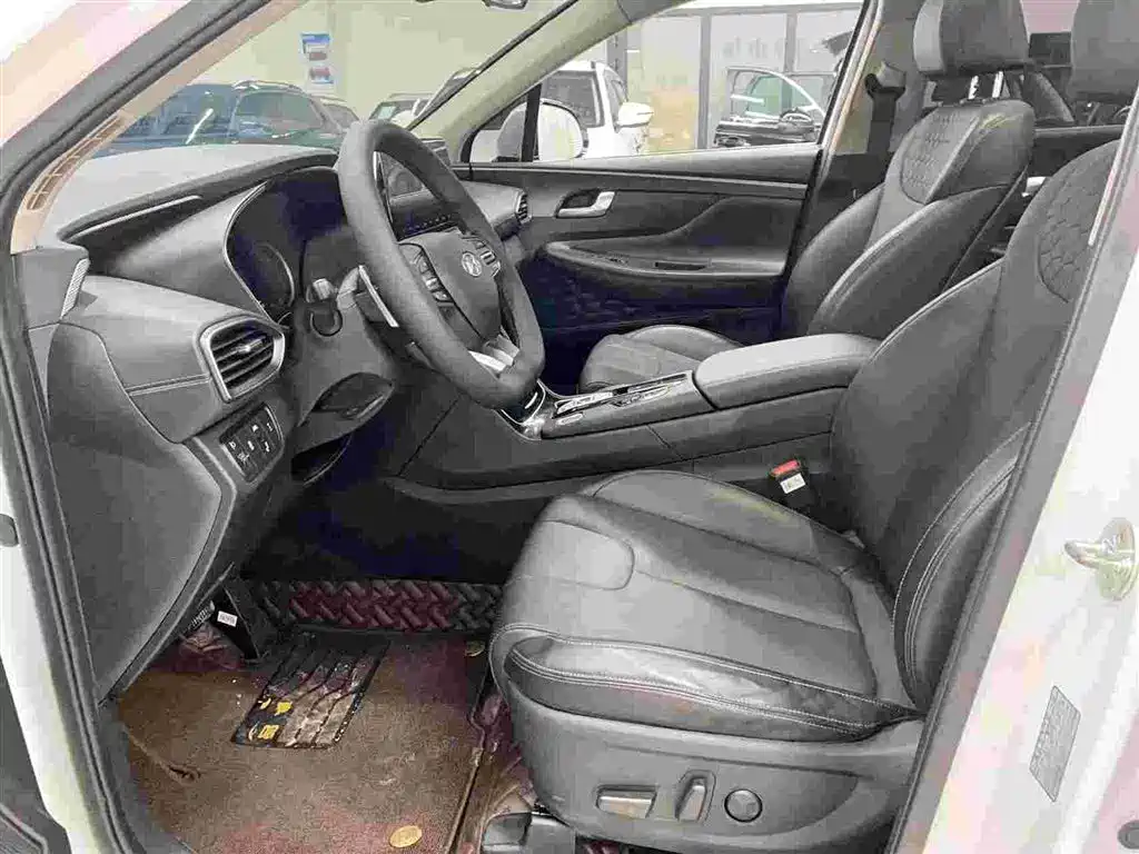 Hyundai Santa Fe 2021 — фото 8