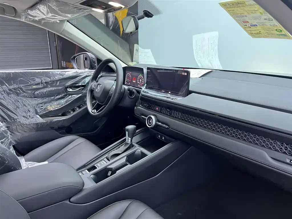 Honda Accord — фото 19
