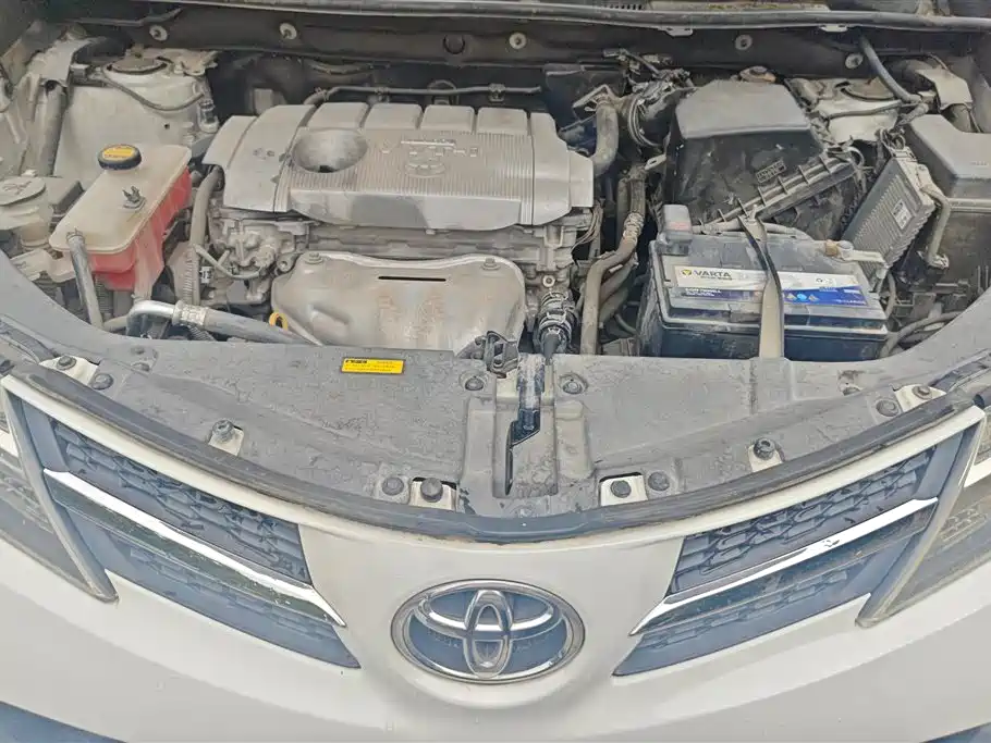 Toyota RAV4 2016 — фото 10