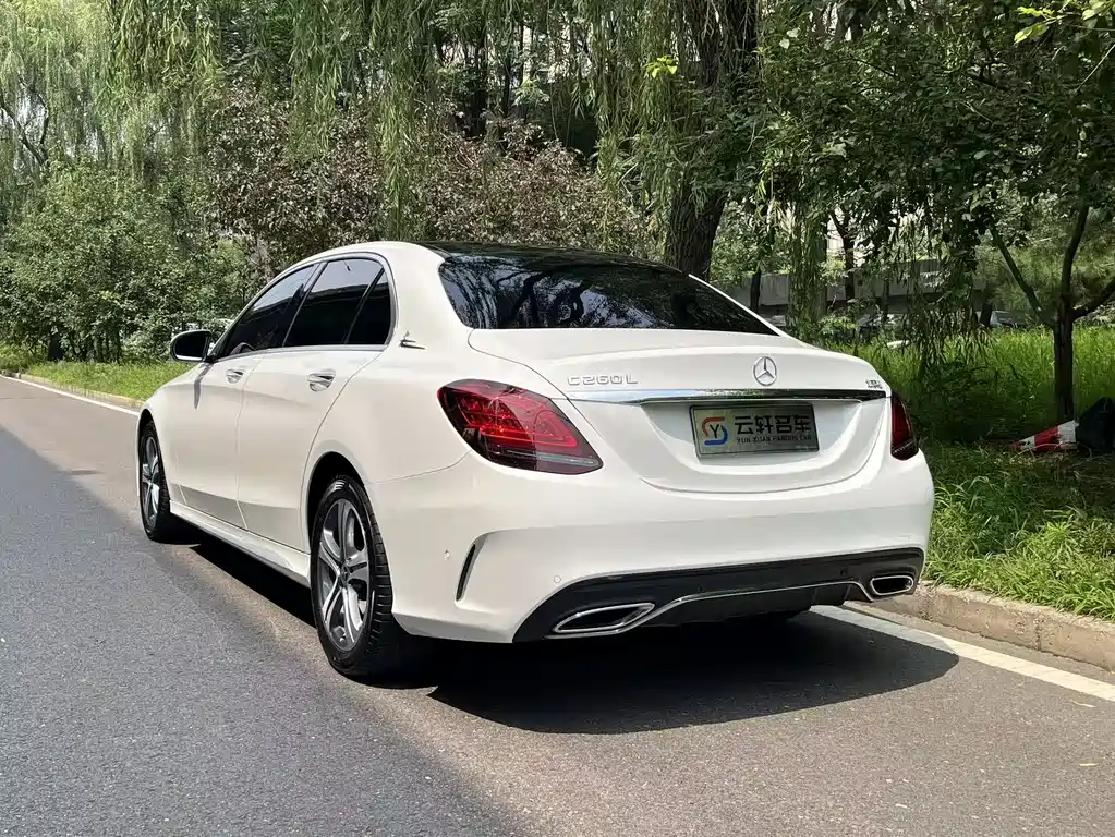 Mercedes-Benz C-Class 2021