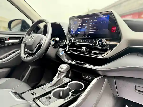 Toyota Highlander 2022