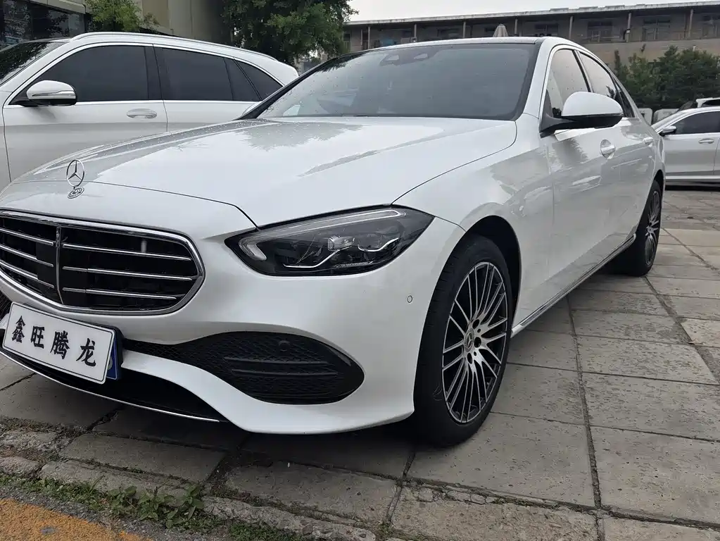 Mercedes-Benz C-Class 2023 — фото 1