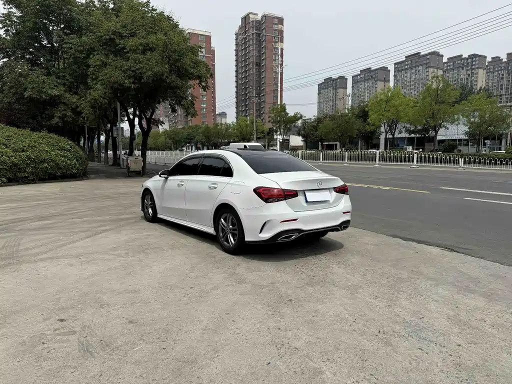 Mercedes-Benz A-Class 2020 — фото 9