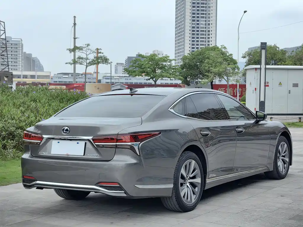 Lexus LS 2019 — фото 4