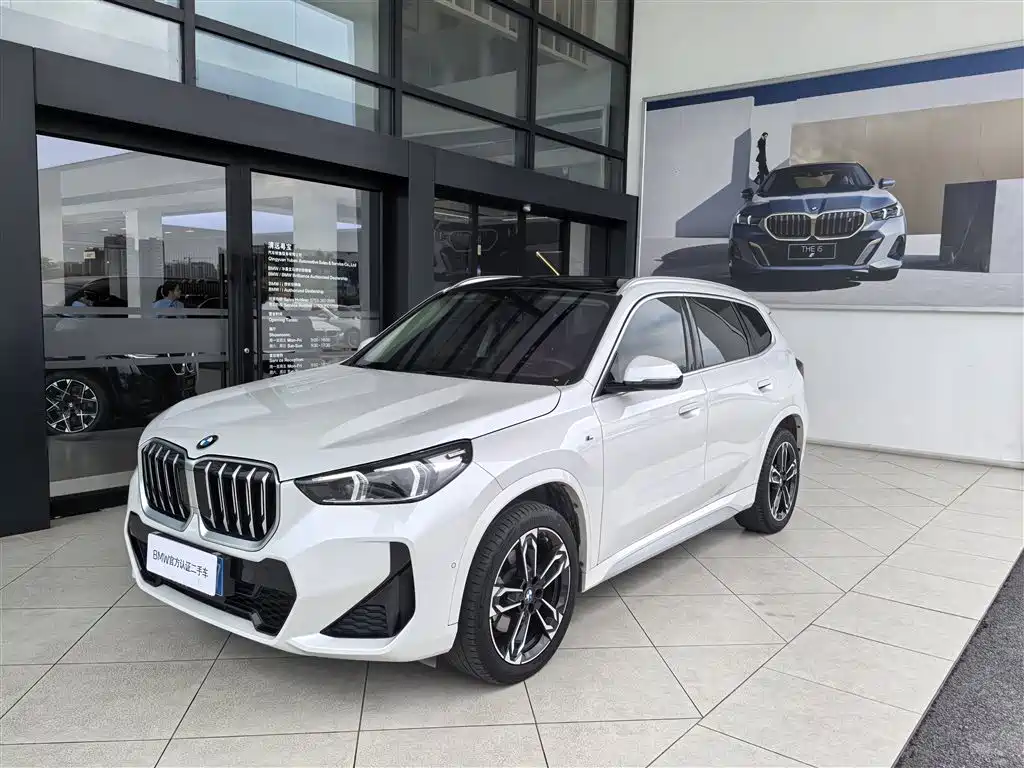 BMW X1 2024 — фото 1
