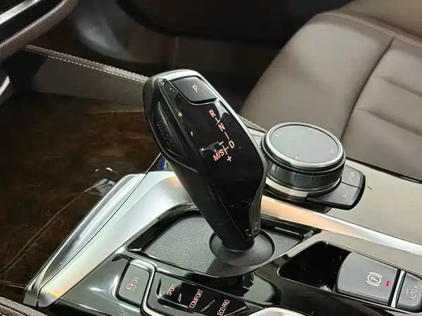 BMW 5 Series 2020