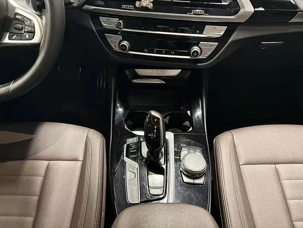 BMW X3 2018 — фото 15