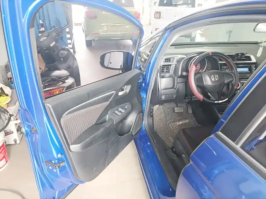 Honda Fit 2018 — фото 16