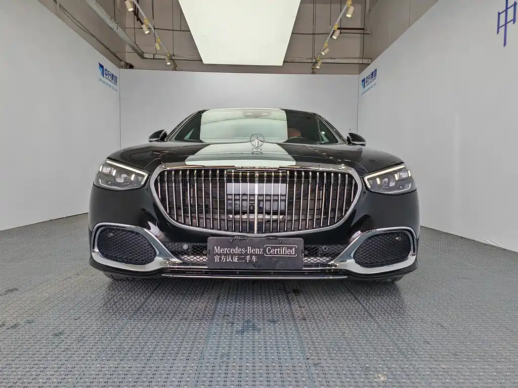 Mercedes-Benz Maybach S-Class 2025