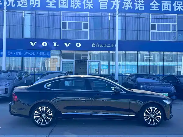 Volvo S90 2024