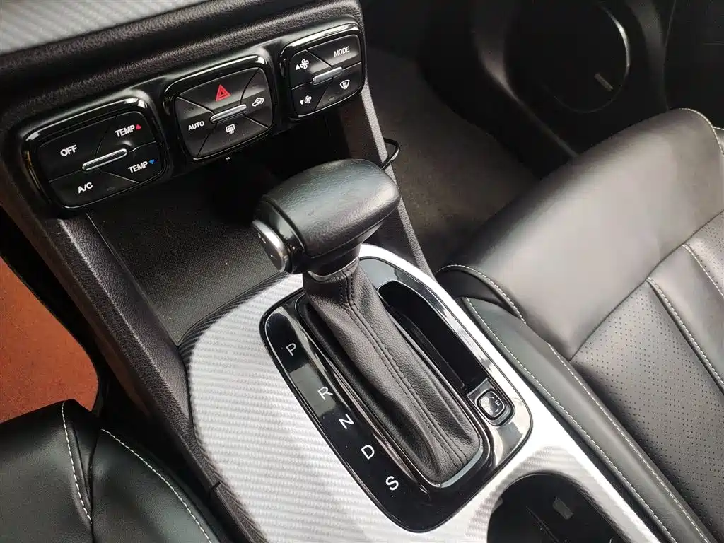 GAC Motor Trumpchi GS3 2021 — фото 14