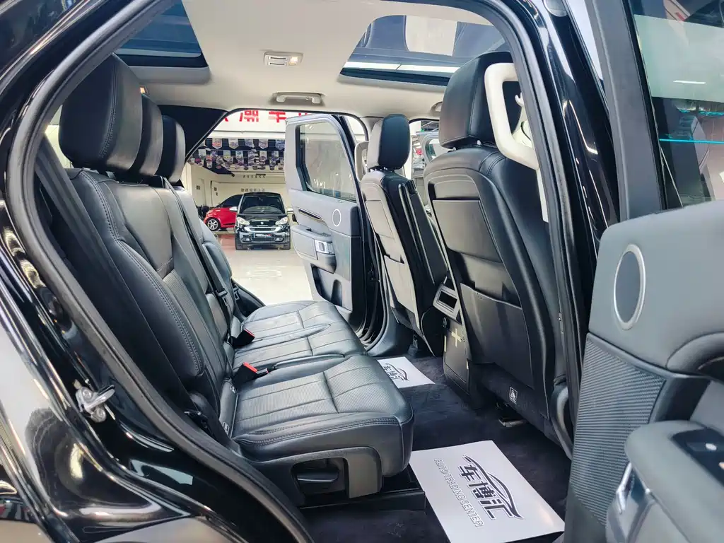 Land Rover Discovery 2019 — фото 10