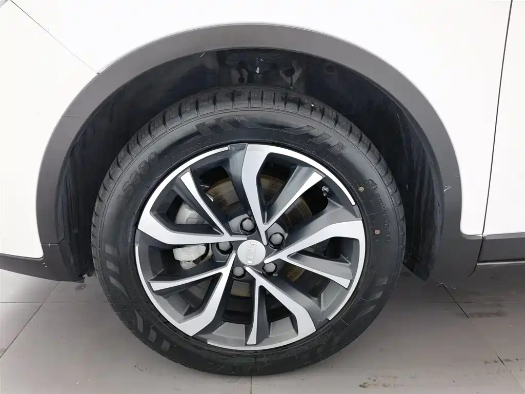 Geely Emgrand GS 2019 — фото 17