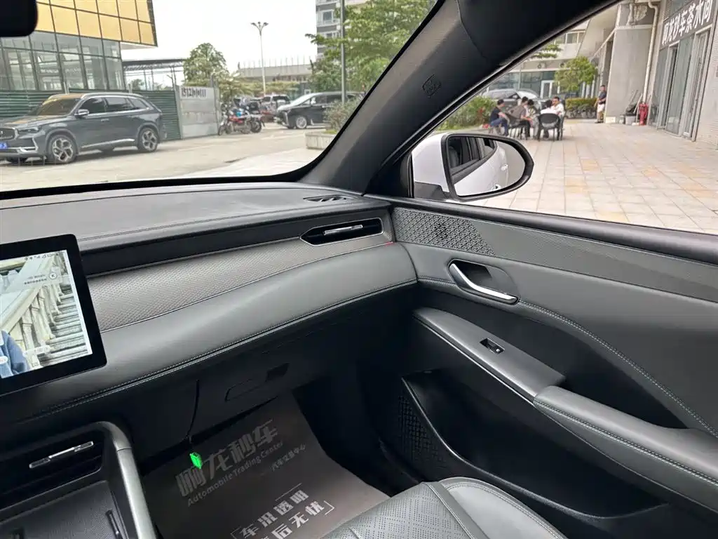 BYD Qin PLUS 2025 — фото 10