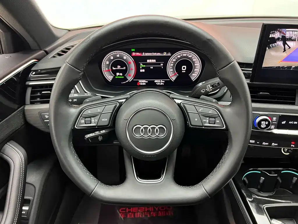 Audi A4L 2023 — фото 14