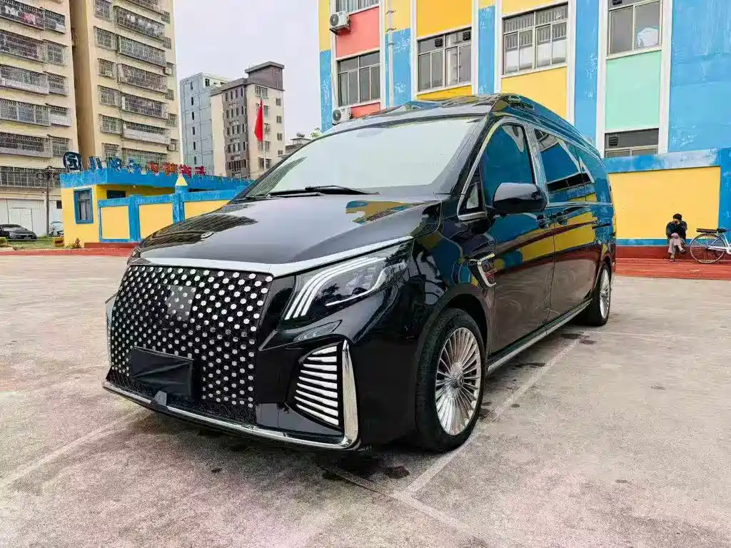 Mercedes-Benz Vito 2023 — фото 2