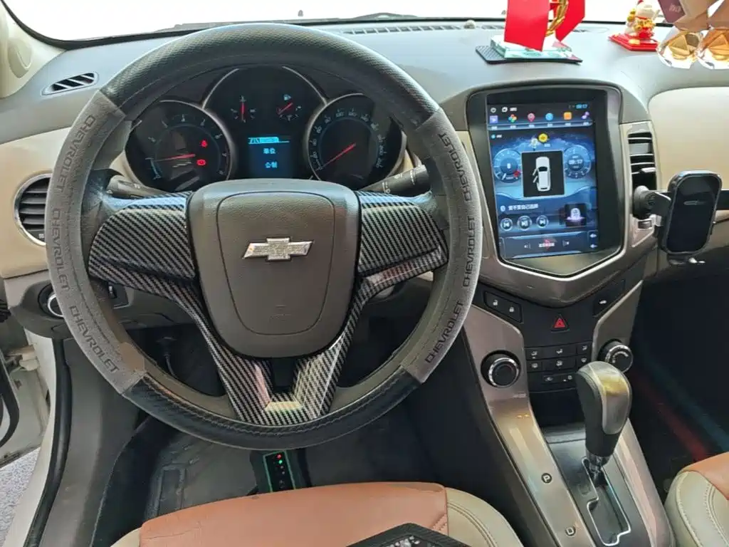 Chevrolet Cruze 2014 — фото 10