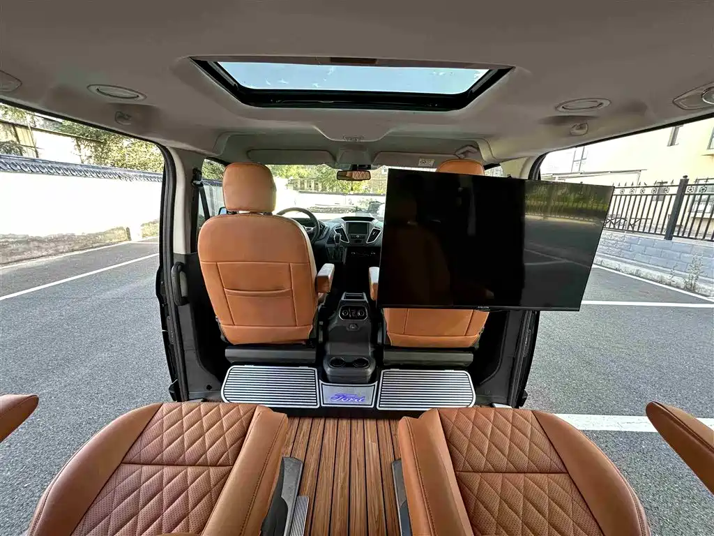 Ford Tourneo 2023 — фото 14