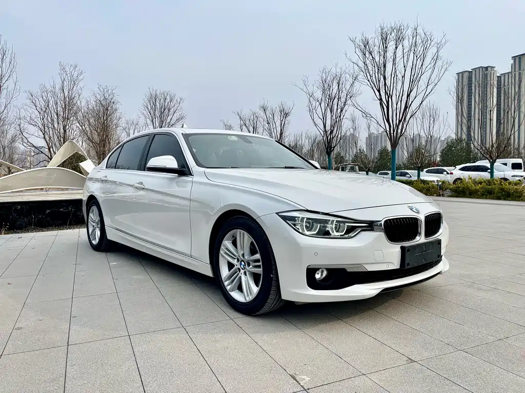 BMW 3 Series 2017 — фото 3