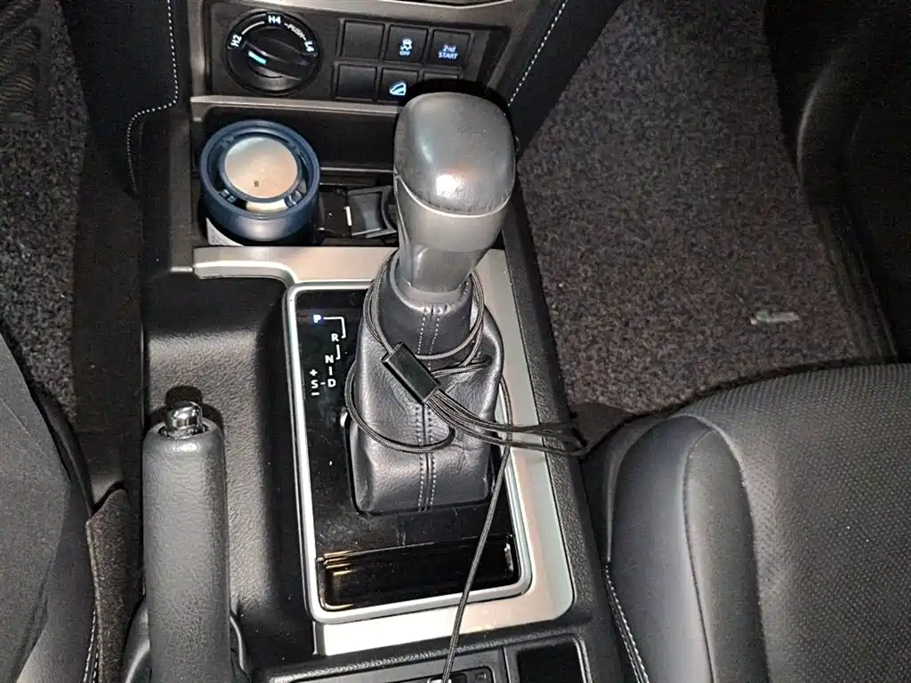 Toyota Prado 2019 — фото 15