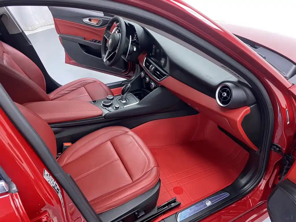 Alfa Romeo Giulia Juliet 2018 — фото 14