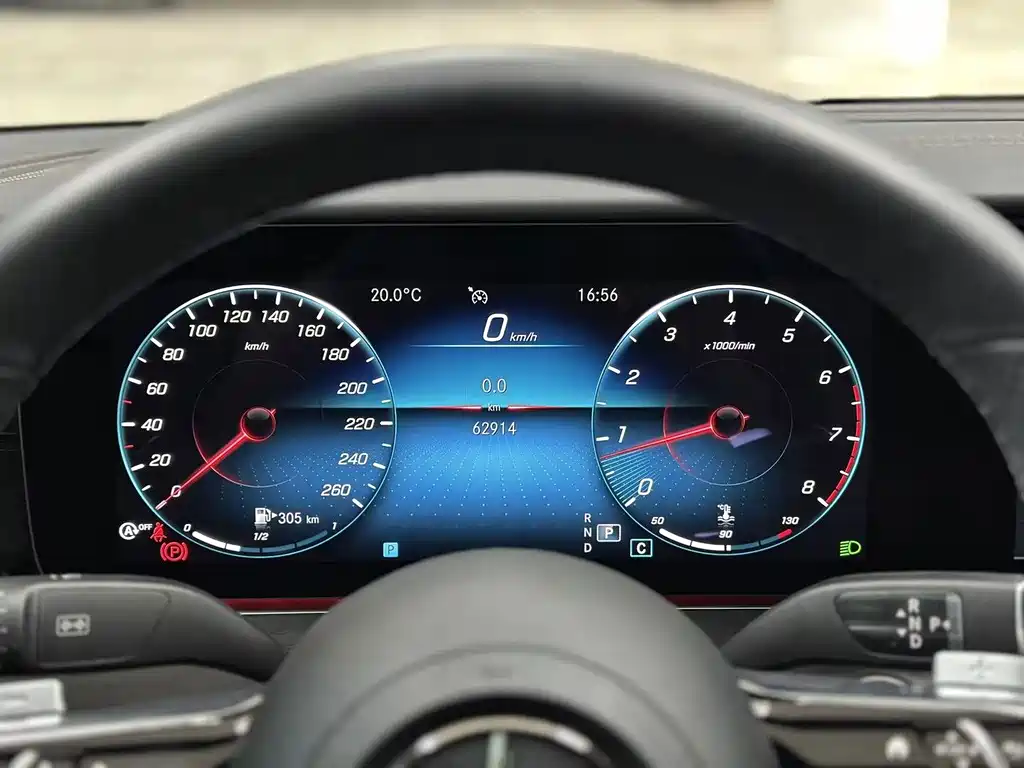 Mercedes-Benz E-Class 2022 — фото 10