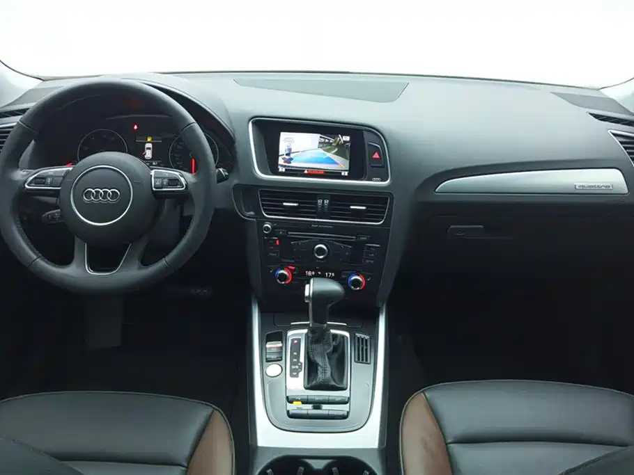 Audi Q5 2018 — фото 12