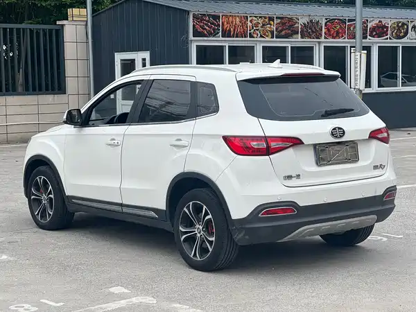 FAW Senya R7 2017