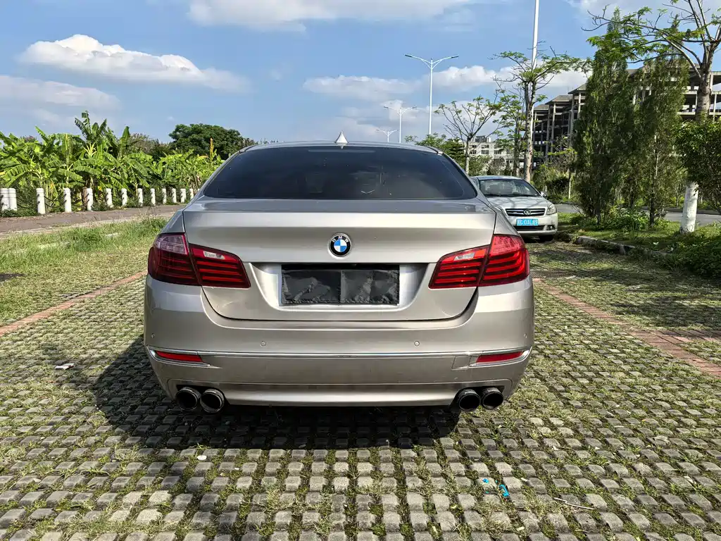 BMW 5 Series 2015 — фото 7