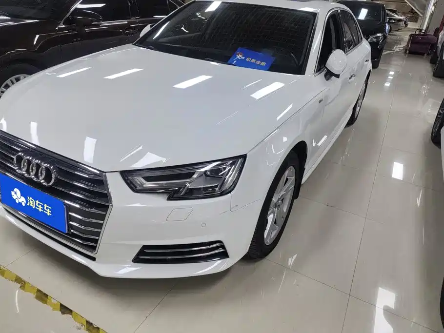 Audi A4L 2018