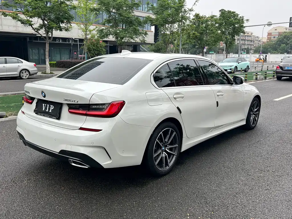 BMW 3 Series 2020 — фото 17