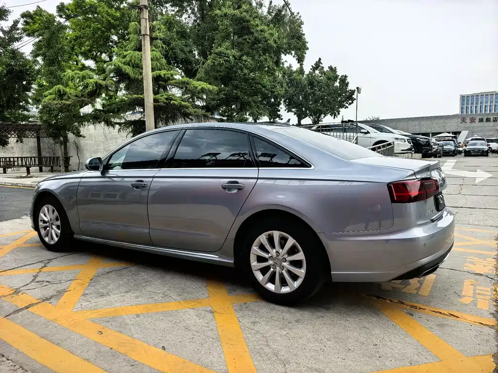Audi A6L 2016
