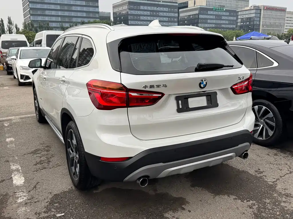 BMW X1 2016 — фото 12