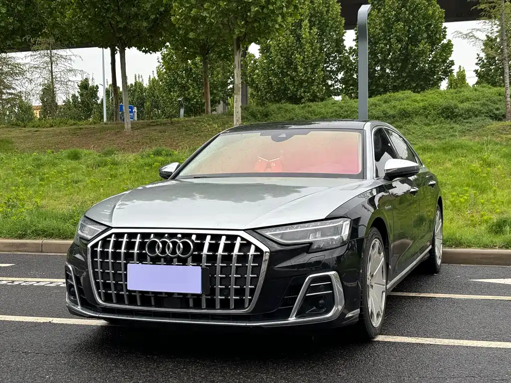 Audi A8 2023 — фото 1