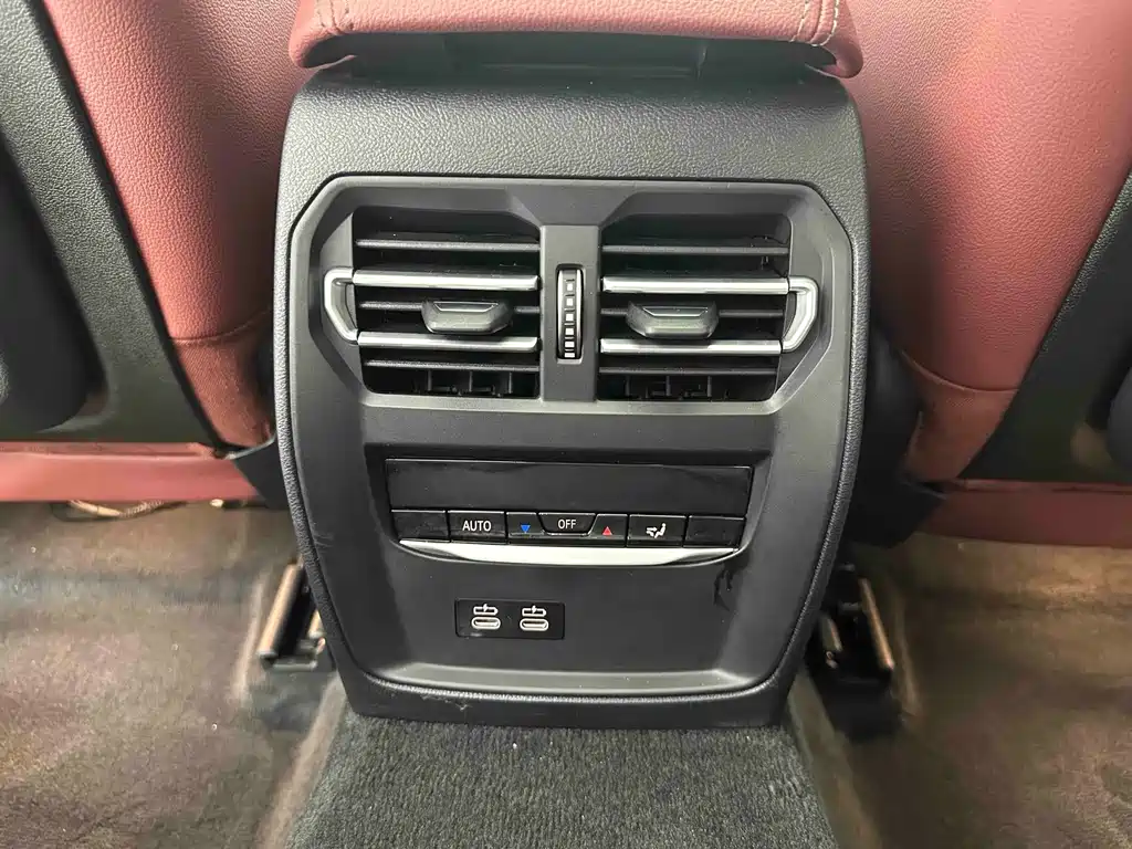 BMW 3 Series 2022 — фото 13