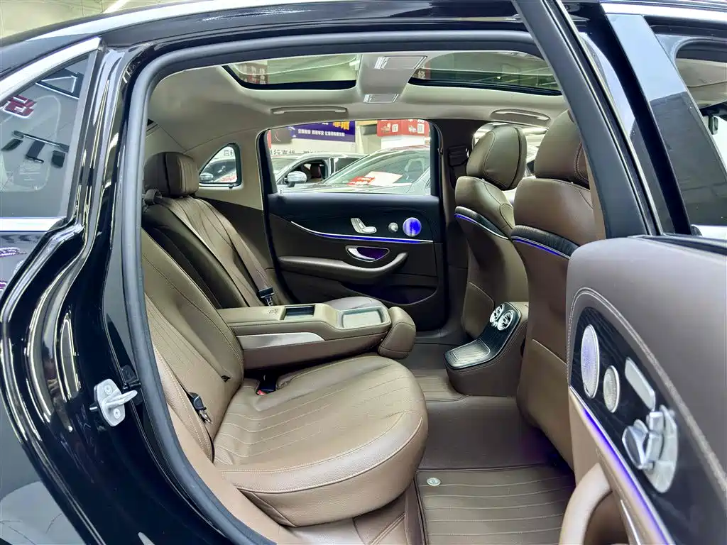 Mercedes-Benz E-Class 2021