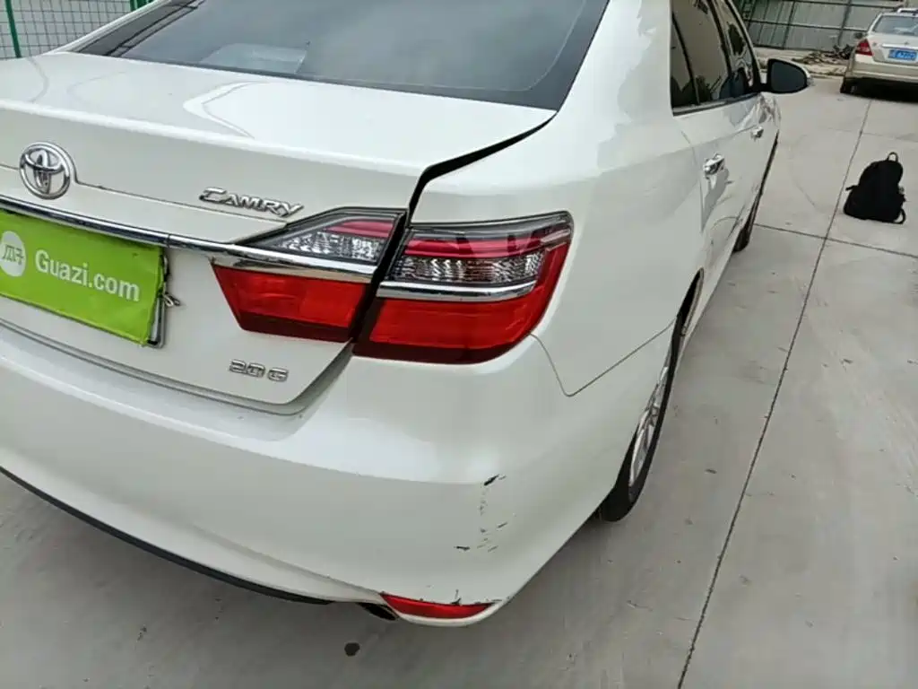 Toyota Camry 2017 — фото 24
