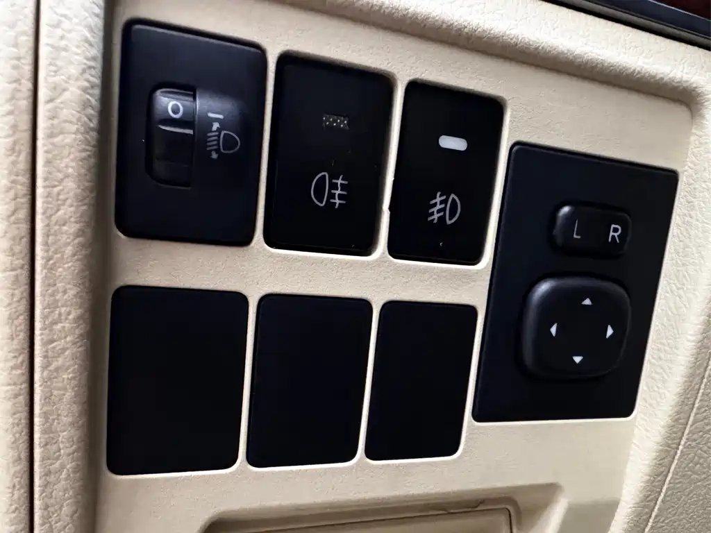 Toyota Land Cruiser 2017 — фото 6
