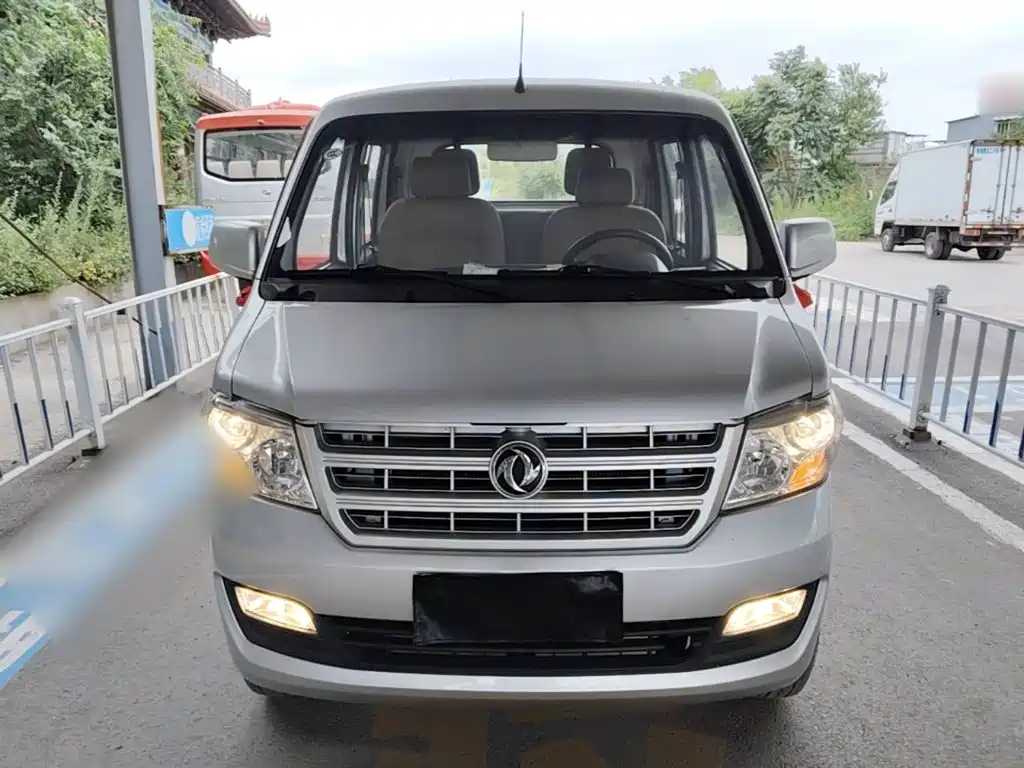 Dongfeng Xiaokang C32 2020 — фото 3