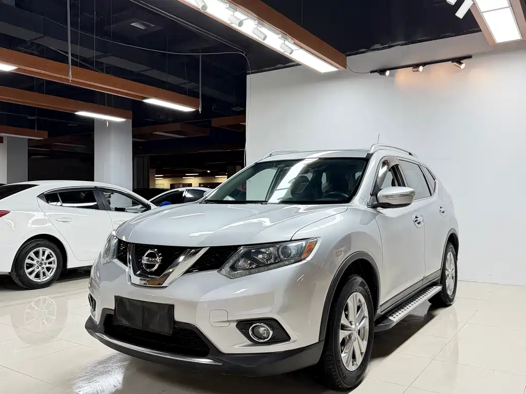 Nissan X-Trail 2015 — фото 1