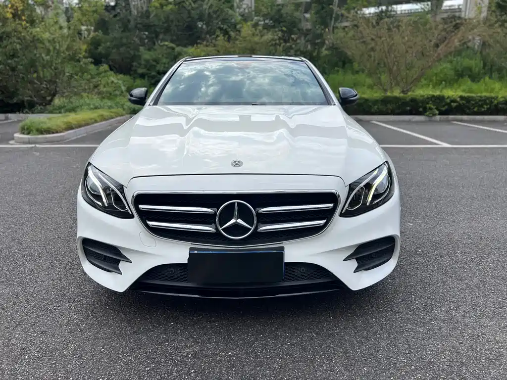 Mercedes-Benz E-Class 2021