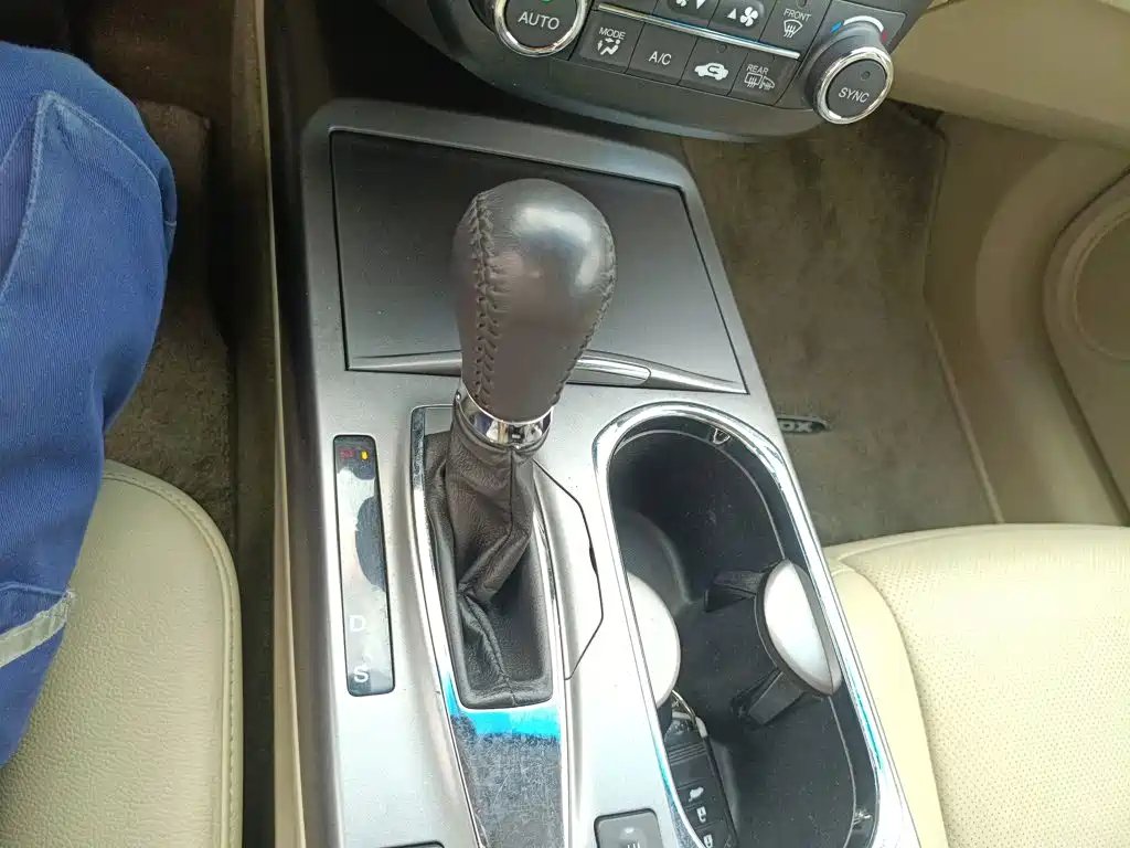 Acura RDX 2015 — фото 10