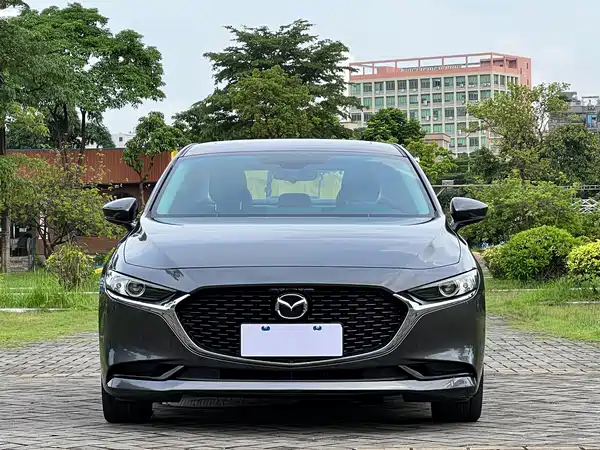 Mazda 3 Axela 2021