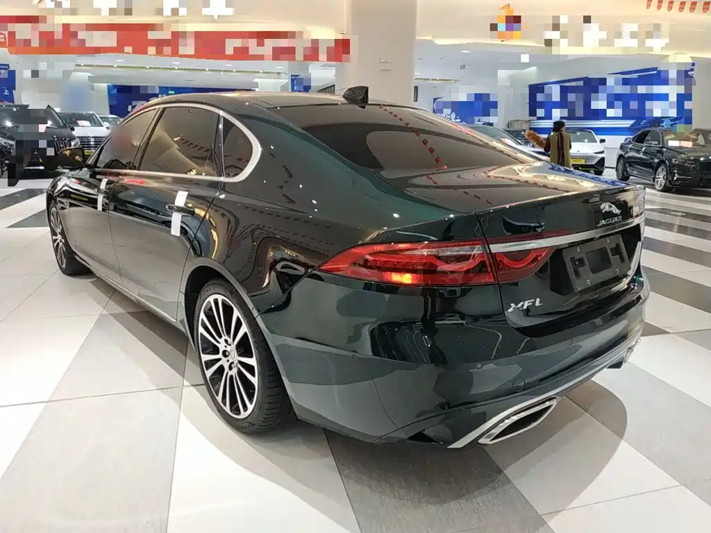 Jaguar XFL 2022 — фото 5