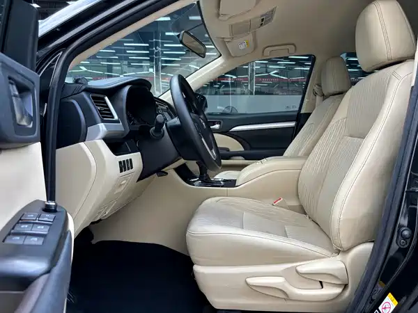 Toyota Highlander 2019