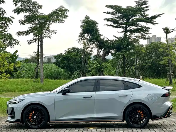 Changan UNI-V 2022