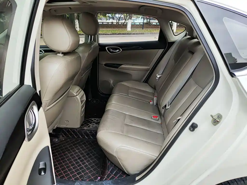 Nissan Sylphy 2018 — фото 17