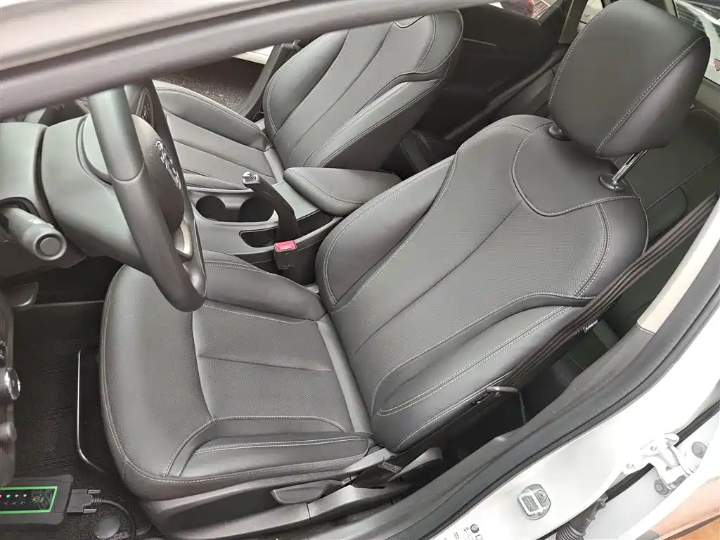 Buick Excelle 2022 — фото 15
