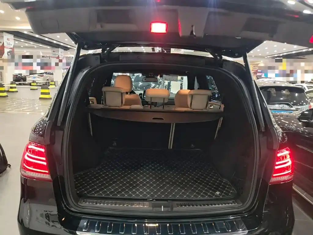 Mercedes-Benz GLE 2017 — фото 19
