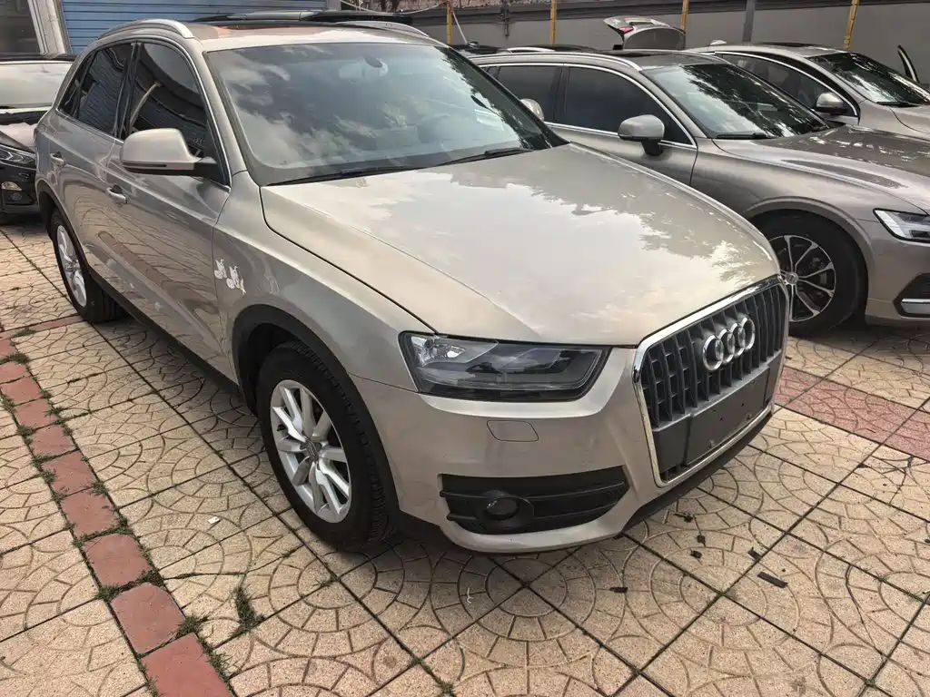 Audi Q3 2015